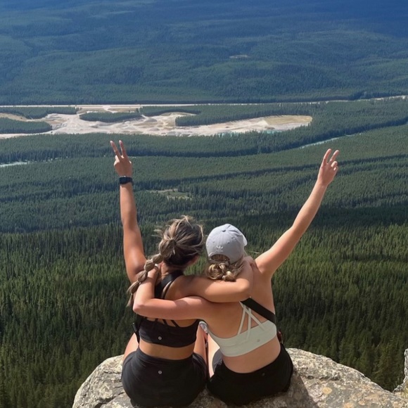 Meet your Posher, Mylene - Picture 1 of 1